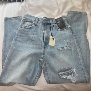 NWT LEVI Jeans - High Rise Loose Taper, light wash